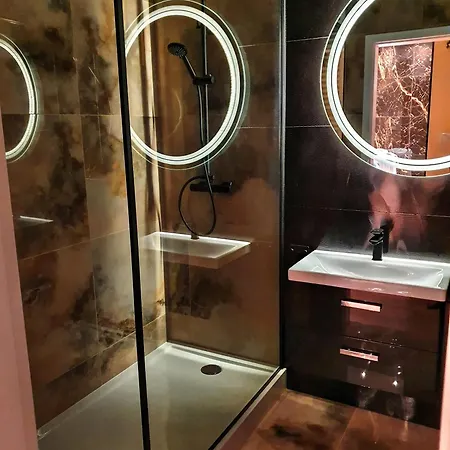 Warta Towers Z Parkingiem Apartment *