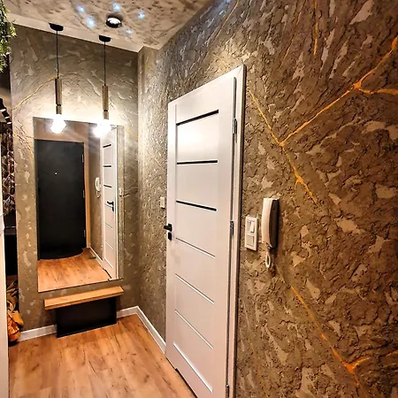 Warta Towers Z Parkingiem Posen