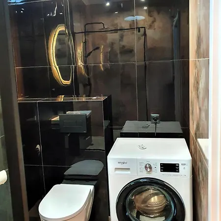 Warta Towers Z Parkingiem * Posen