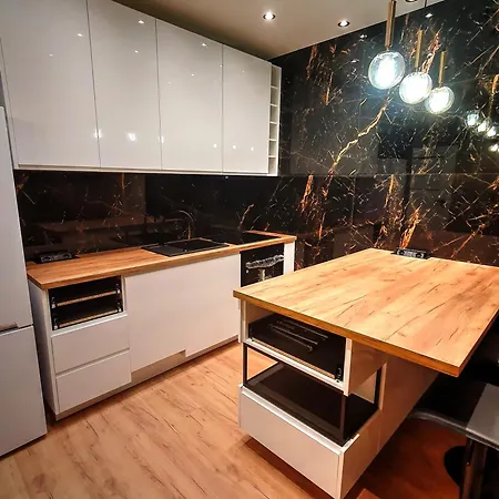 Warta Towers Z Parkingiem Apartment *