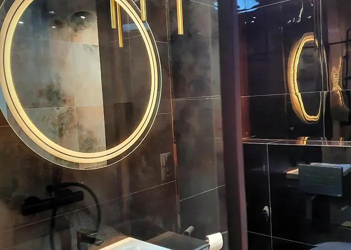 Warta Towers Z Parkingiem Poznan