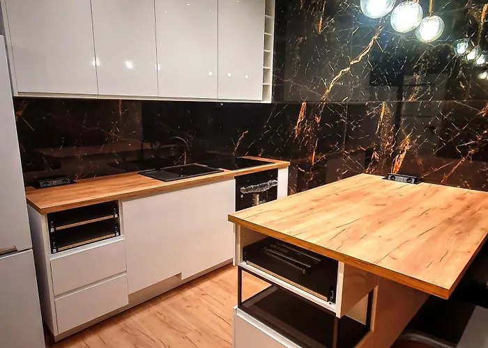 Warta Towers Z Parkingiem Apartment *